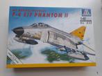 MODELISME AVIATION F4 E PHANTOM ITALERI 1/48 COMPLET, Collections, Aviation, Enlèvement ou Envoi, Comme neuf, Modèle réduit