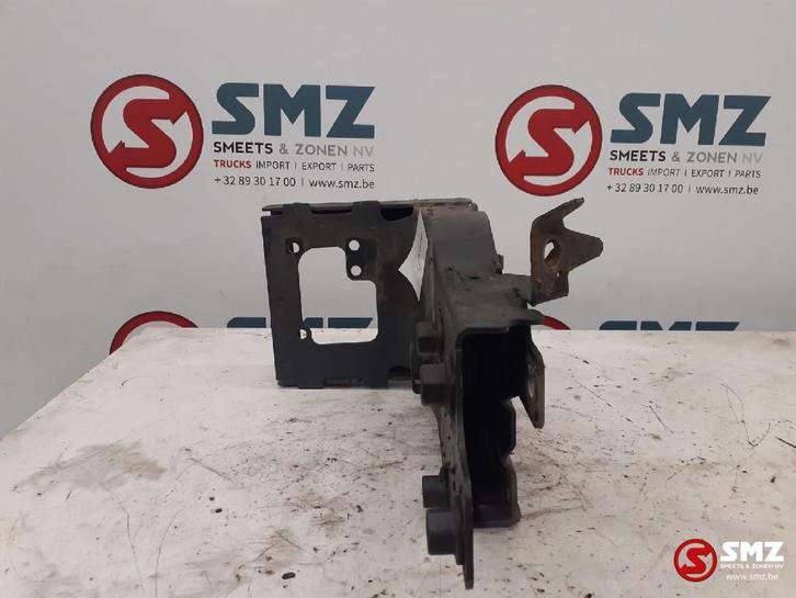 Occ onderste tredebeugel rechts Mercedes, Auto-onderdelen, Vrachtwagen-onderdelen, Mercedes-Benz, Ophanging en Onderstel, Gebruikt