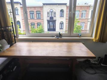 Antieke tafel te koop beschikbaar voor biedingen
