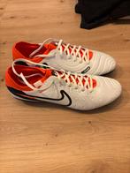 Voetbalschoenen Nike Tiempo maat 44 1/2, Sport en Fitness, Voetbal, Ophalen, Zo goed als nieuw