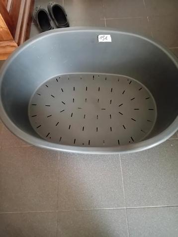 Hondenmand  beschikbaar voor biedingen