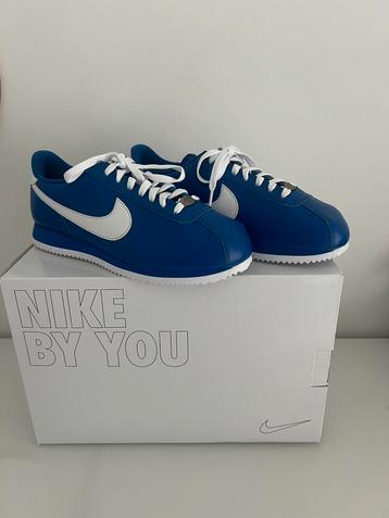 Nike Cortez maat 43 leder beschikbaar voor biedingen