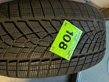 Winterbanden Goodyear ultragrip 255/55/R18 v109, Auto-onderdelen, Banden en Velgen, Ophalen, 18 inch, Gebruikt, 255 mm