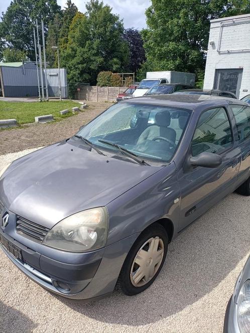 Renault Clio 2, Auto's, Renault, Particulier, Clio, Radio, Benzine, Euro 4, Berline, 3 deurs, Handgeschakeld, Blauw, Zwart, Stof
