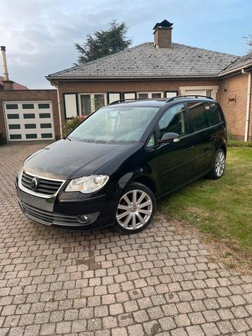 Volkswagen Touran 1.4 TSI essence 7 places 