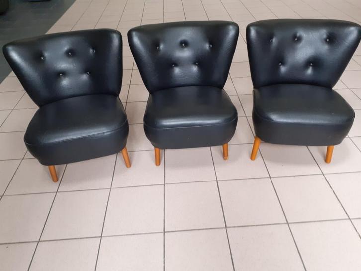 Drie klein zetels voor jongeren. Per set of per stuk., Huis en Inrichting, Zetels | Zetels, Gebruikt, Eenpersoons, Hout, Kunststof