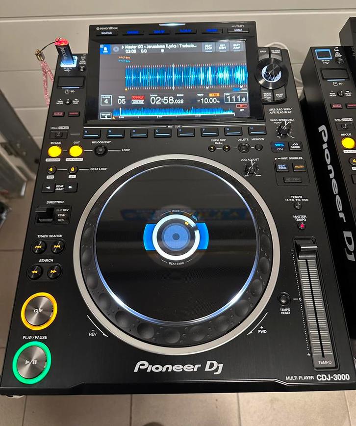 2x nieuwe showroom Pioneer Cdj3000 met decksavers., Muziek en Instrumenten, Dj-sets en Draaitafels, Pioneer, Ophalen