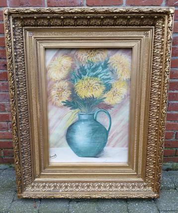 Goudkleurige lijst met glas beschikbaar voor biedingen