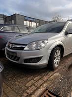 Opel Astra (panne moteur) + jeu de pneus d'hiver avec jante, Autos, Argent ou Gris, Achat, Boîte manuelle, 5 portes