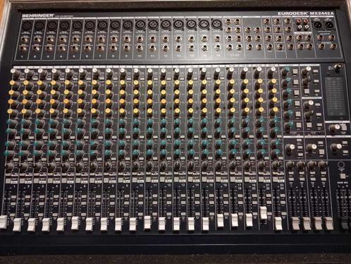 ② console de mixage Behringer EURODESK MX2442A — Tables de mixage
