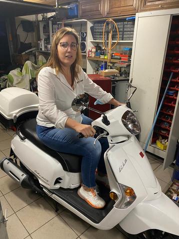 Kymco 125cc met nieuwe piollini vario beschikbaar voor biedingen