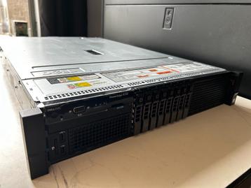 Dell PowerEdge R730 - 2x Xeon E5-2667 - 192GB RAM - 4TB SSD disponible aux enchères