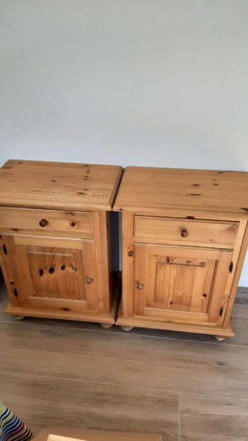 Volgrenen nachtkastjes, Huis en Inrichting, Slaapkamer | Nachtkastjes, Gebruikt, 70 cm of meer, 45 tot 65 cm, Hout, Ophalen
