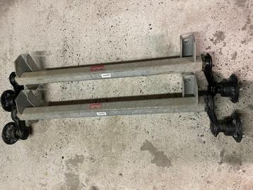 2x Knott torsie as 750kg ongeremd. disponible aux enchères