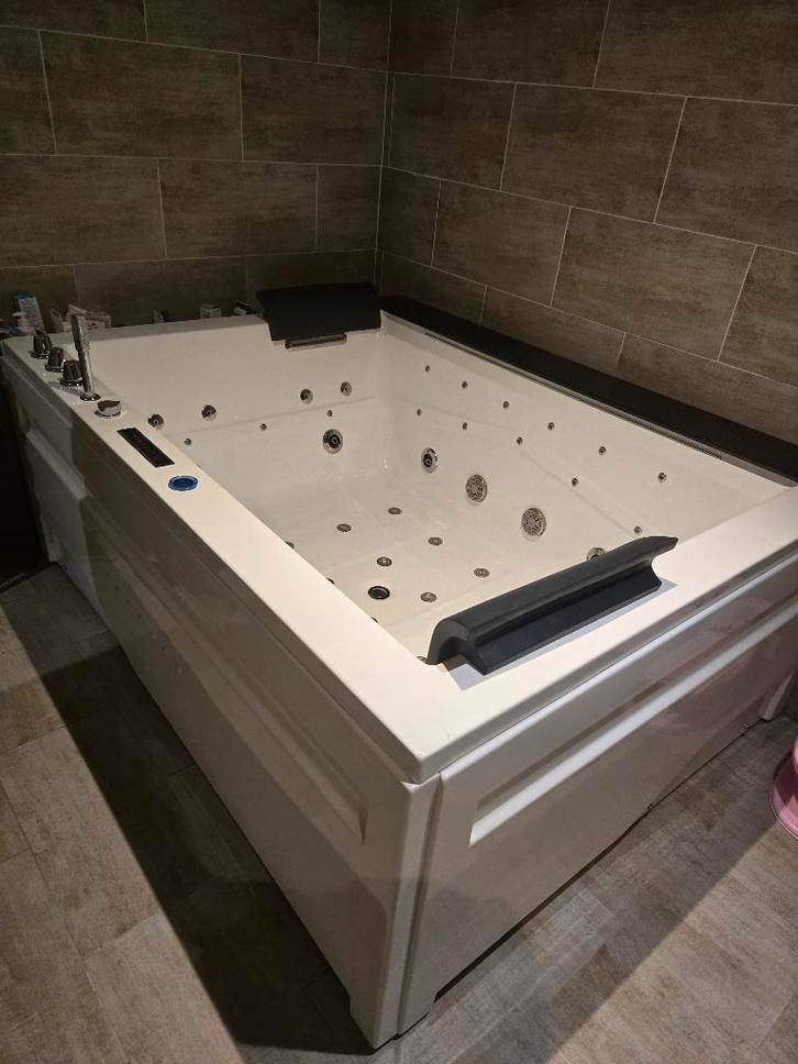 Balneobad, Tuin en Terras, Bubbelbaden en Hottubs, Zo goed als nieuw, Vast, Ophalen