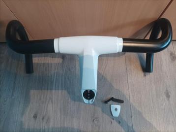 Cockpit BMC ICS Carbon blanc (420/110) beschikbaar voor biedingen