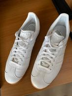 Snaekers Adidas mt 42, Kleding | Heren, Schoenen, Wit, Ophalen of Verzenden, Zo goed als nieuw, Adidas