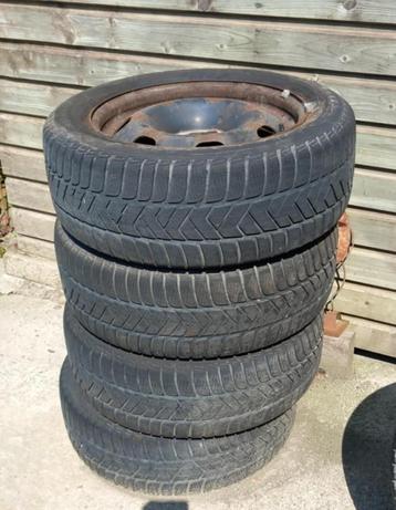 4 winterbanden Pirelli voor personenwagen (type Berlingo) beschikbaar voor biedingen