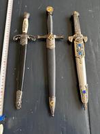 3 dolken, Verzamelen, Ophalen of Verzenden, Landmacht, Mes of Dolk