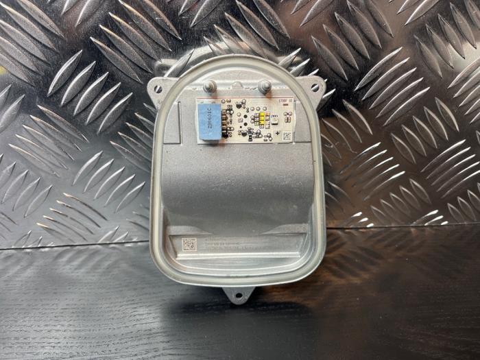 Phare LED d'un Mercedes CLA, Autos : Pièces & Accessoires, Éclairage, Mercedes-Benz, Utilisé, 3 mois de garantie