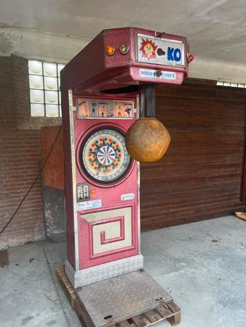 Vintage boksbal automaat kermis zamperla, Antiek en Kunst, Curiosa en Brocante, Ophalen