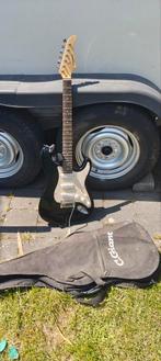 Electrische gitaar met opbergtas, Ophalen, Zo goed als nieuw