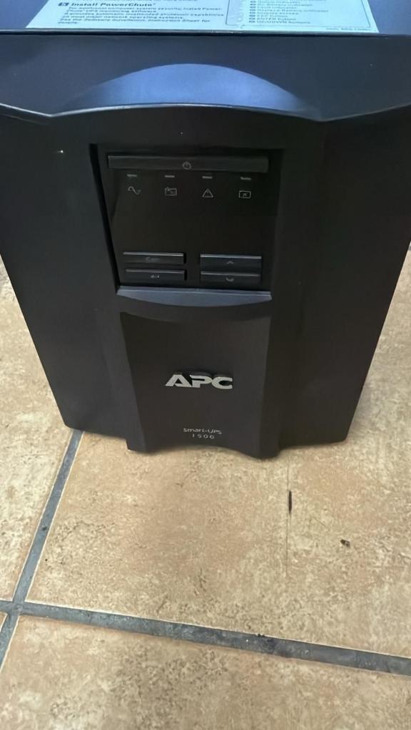 APC Smart-UPS 1500, Computers en Software, Desktop Pc's, Gebruikt, Ophalen of Verzenden
