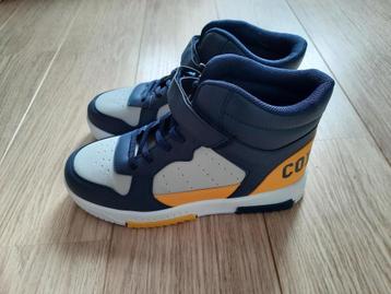 Hoge schoenen mt 36 beschikbaar voor biedingen
