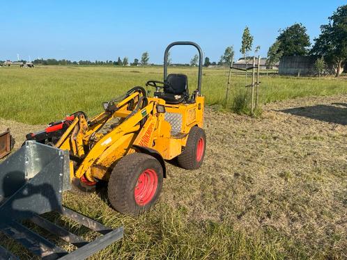 Kniklader: knikmops 130, Zakelijke goederen, Machines en Bouw | Kranen en Graafmachines, Wiellader of Shovel, Ophalen