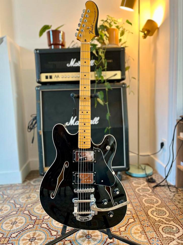Fender Starcaster (2013) met Bigsby – uniek!, Muziek en Instrumenten, Snaarinstrumenten | Gitaren | Elektrisch, Zo goed als nieuw