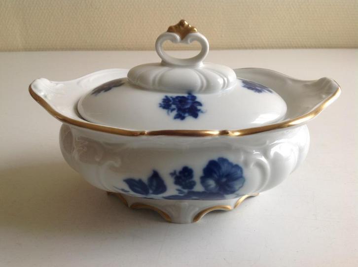 BONBONNIERE  IN  PORSELEIN, Antiek en Kunst, Antiek | Porselein, Ophalen of Verzenden