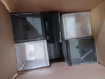 Lege CD-doosjes / jewel cases beschikbaar voor biedingen