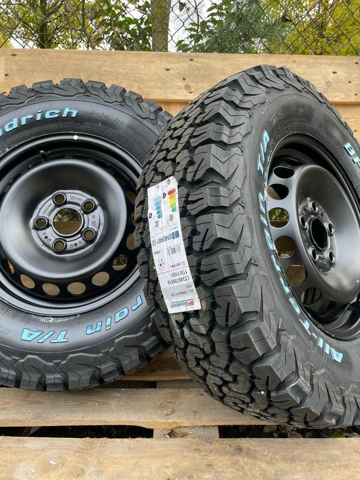 BFG Band KO2 All Terrain Band nieuw - 245/70R16 113/110S RWL, Auto-onderdelen, Banden en Velgen, Band(en), All Season, 16 inch