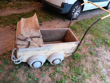 Lot 2x oude kinderwagen voor opmaak 120€ beschikbaar voor biedingen