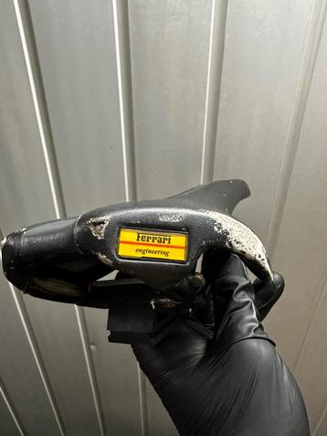 Novus FERRARI zadel beschikbaar voor biedingen