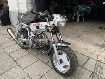 Moto dax rolling frame beschikbaar voor biedingen