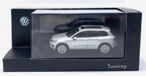 1-43 Herpa VW Volkswagen Touareg 2015 facelift silver, Hobby & Loisirs créatifs, Voitures miniatures | 1:43, Comme neuf, Voiture