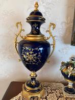 Grote Italiaanse porseleinen vaas – Capodimonte stijl, Antiek en Kunst, Ophalen