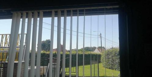 Lamellen   Schuifsysteem  Lamellen = Wit pvc met breedte 9 c, Huis en Inrichting, Stoffering | Gordijnen en Lamellen, Gebruikt