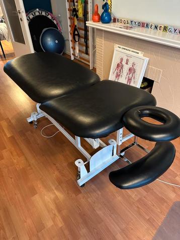 Behandeltafel massagetafel hoog-laagtafel beschikbaar voor biedingen