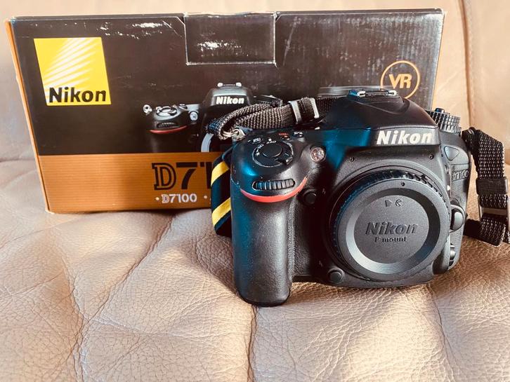 Nikon camera met Nikon, Sigma, Tamron lenzen en accessoires, TV, Hi-fi & Vidéo, Appareils photo numériques, Utilisé, Reflex miroir