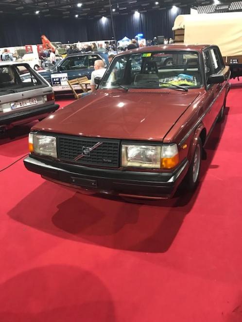 Unieke Volvo 244 Turbo Flatnose 1982 met 24.000km !, Auto's, Volvo, Bedrijf, Te koop, Centrale vergrendeling, Elektrische buitenspiegels