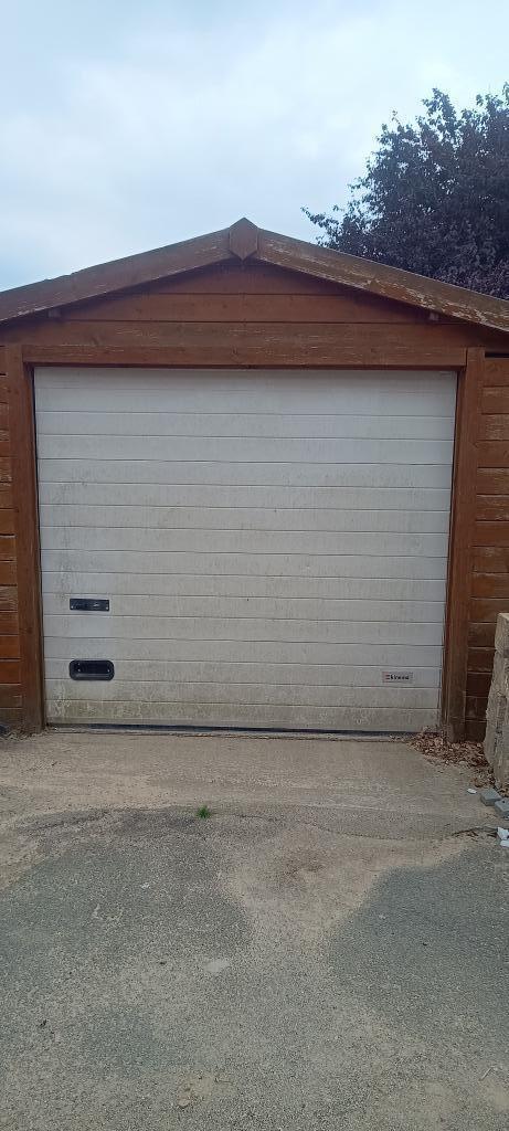 Sectionale garagepoort, Immo, Garages en Parkeerplaatsen, Provincie West-Vlaanderen