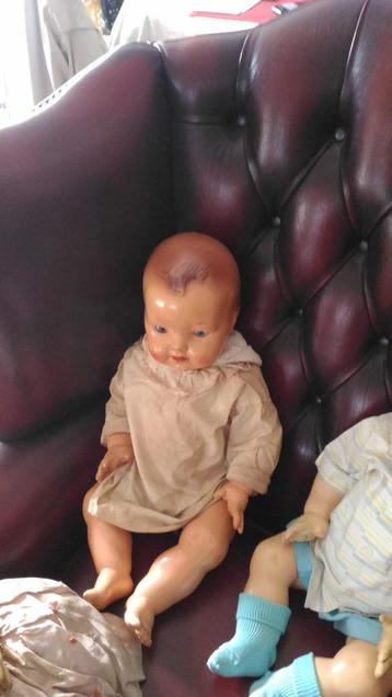 Antieke baby pop composiet beschikbaar voor biedingen