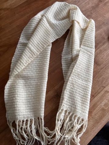 zachte sjaal beschikbaar voor biedingen