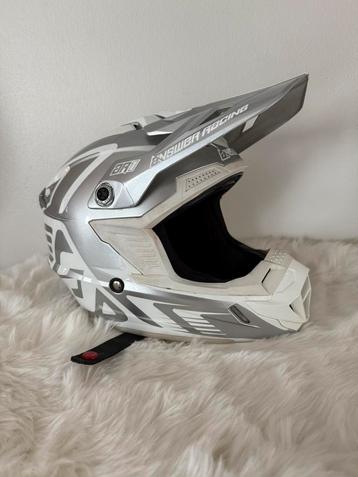 Answer helm maat M beschikbaar voor biedingen