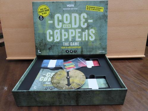 NIEUWSTAAT Code van Coppens  The Game  /   3 spannende scena, Hobby en Vrije tijd, Gezelschapsspellen | Bordspellen, Zo goed als nieuw