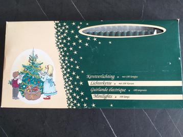Oude set van 100 nieuwe lampen voor Kerstmis.. beschikbaar voor biedingen