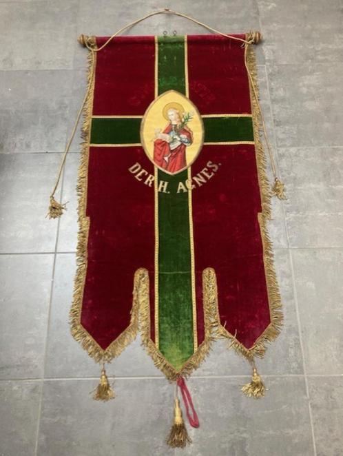 Vaandel processie heilige Agnes 1898, Antiek en Kunst, Antiek | Religieuze voorwerpen, Ophalen