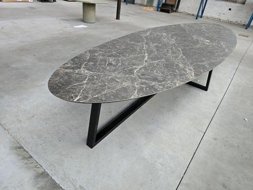 (vergader) tafel keramiek 5meter breed (500x150x77H), Zakelijke goederen, Kantoor en Winkelinrichting | Kantoormeubilair en Inrichting